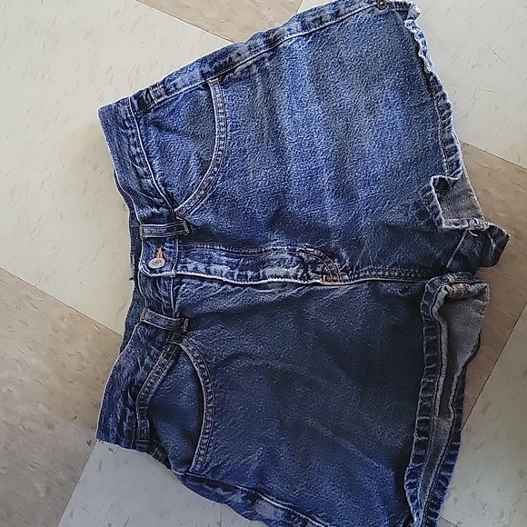 Shorts - Picture 1 of 2